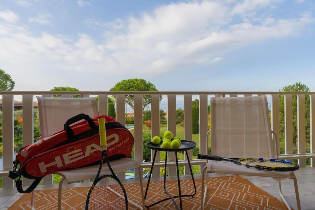Tennis / Pool / Barbecue Bardolino Buitenkant foto